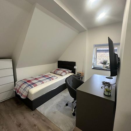Ht Appartement Nr 4 Greppin Exterior foto